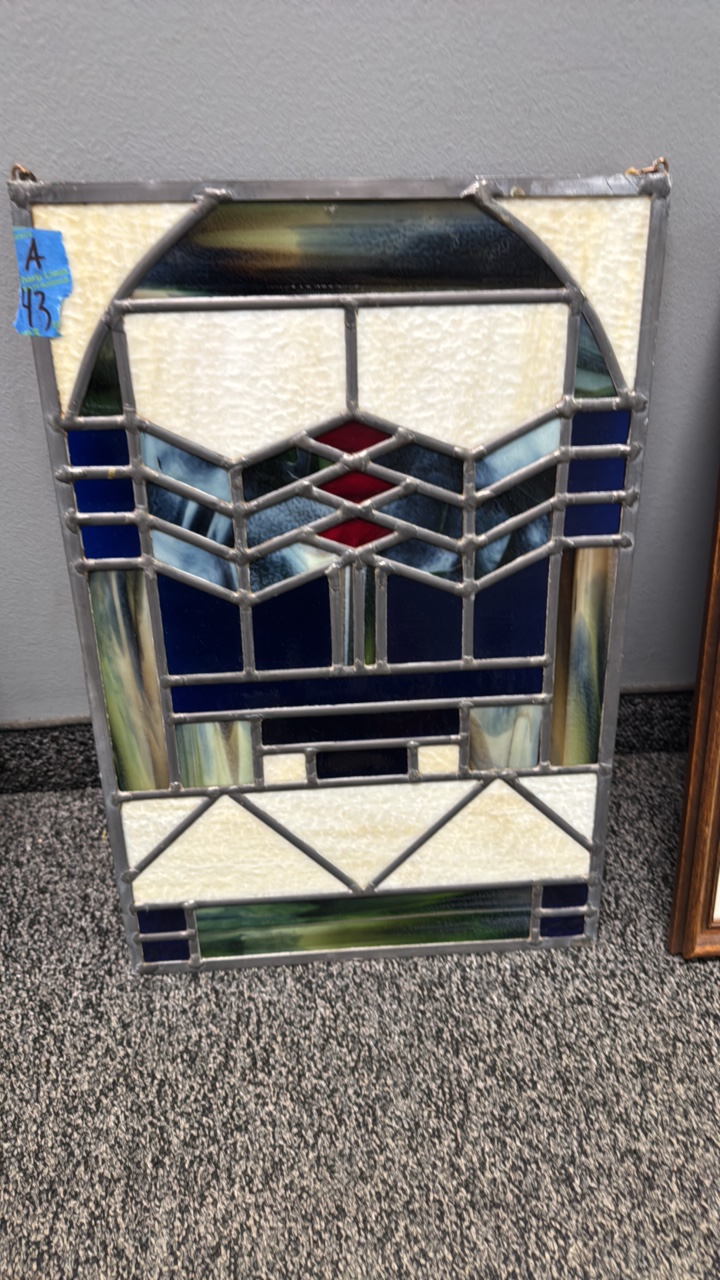 Stained glass window hanger